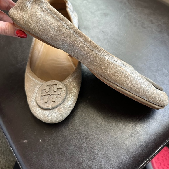 Tory Burch Metallic Minnie Flat - Picture 6 of 9